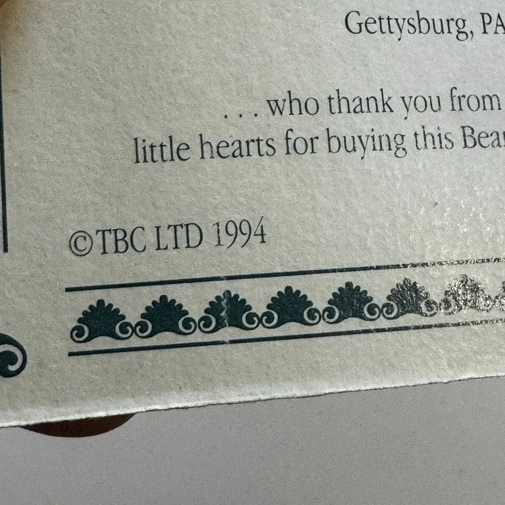 1994 Boyds Bears & Friends Bearwear Pin Bonnet Hat Lady Bear